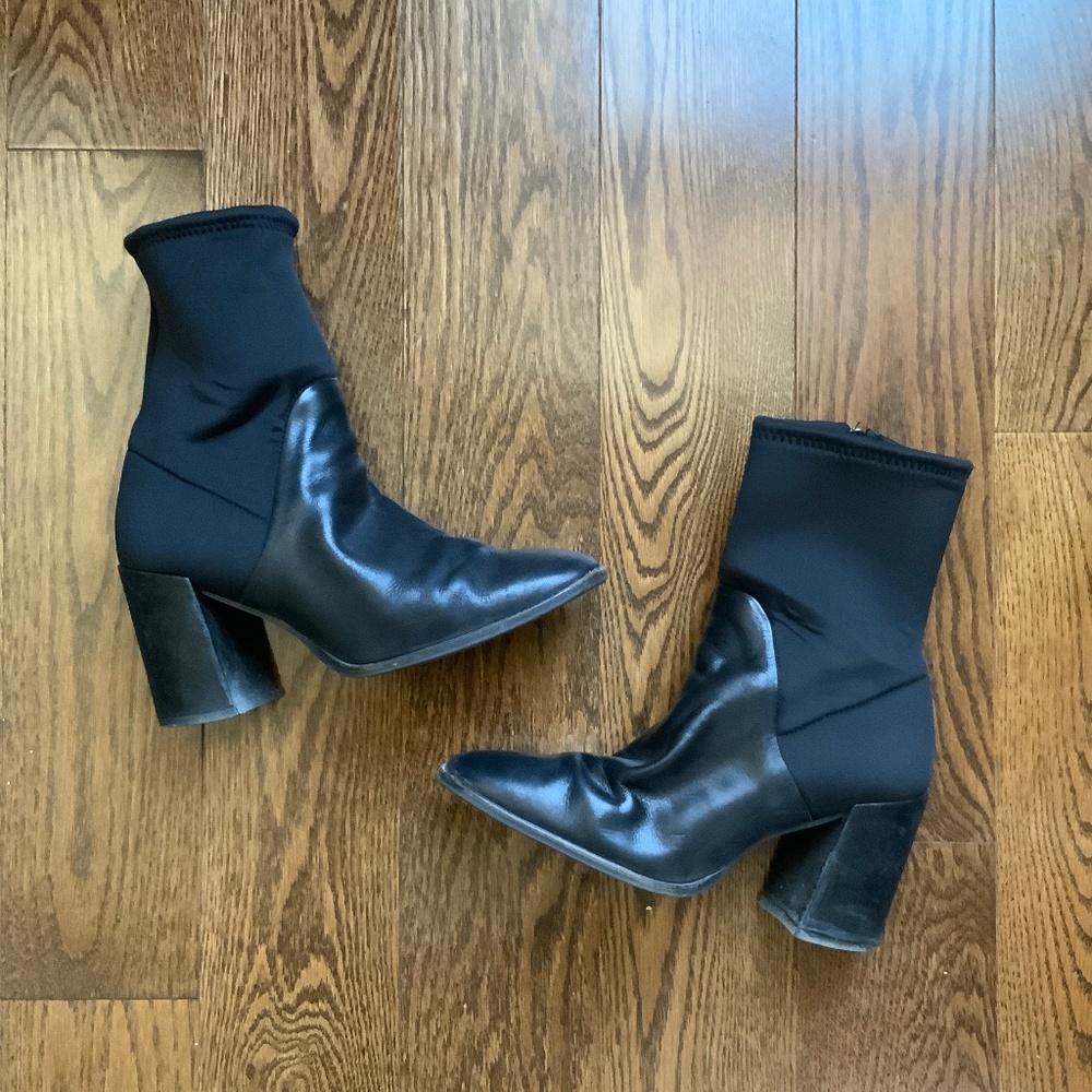L'INTERVALLE Leather and Neoprene Boots. Size 36